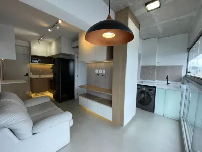 Apartamento com 2 Quartos para alugar, 45m² no Santo Amaro, São Paulo