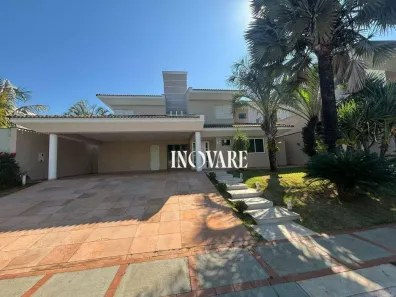 Casa de Condomínio com 4 Quartos para alugar, 385m² no Morada da Colina, Uberlândia