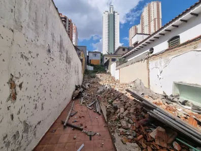 Lote/Terreno à venda, 210m² no Cidade Mãe do Céu, São Paulo