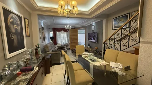 Casa com 2 Quartos à venda, 240m² no Jardim São Francisco, Maringá
