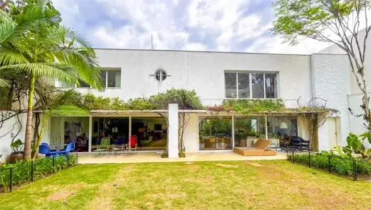 Casa com 3 Quartos à venda, 600m² no Jardim América, São Paulo