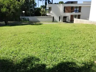Lote/Terreno à venda, 614m² no Campo Comprido, Curitiba