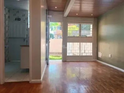Casa com 2 Quartos para alugar, 100m² no Santo Antônio, Belo Horizonte