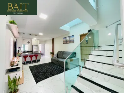 Sobrado com 3 Quartos à venda, 110m² no Jardim Sofia, Joinville