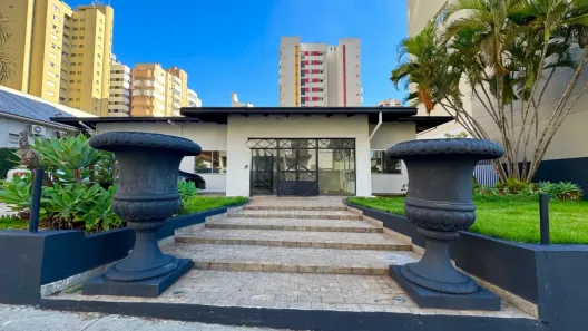 Imóvel Comercial para alugar, 252m² no Centro, Londrina