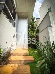 Casa de Condomínio com 3 Quartos à venda, 330m² no Gávea, Uberlândia