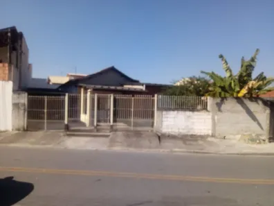 Casa com 3 Quartos à venda, 304m² no Parque Aeroporto, Taubaté