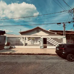 Casa com 3 Quartos para alugar, 195m² no Parque 9 de Julho, São Roque