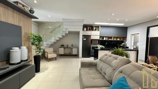 Sobrado com 3 Quartos à venda, 177m² no Terras de Santana, Londrina