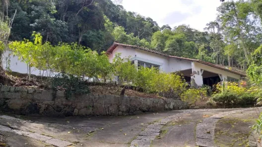 Casa com 4 Quartos à venda, 350m² no Corrêas, Petrópolis