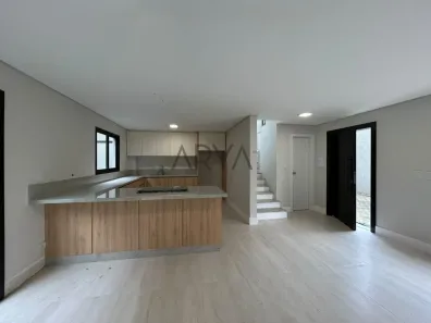 Sobrado com 3 Quartos à venda, 152m² no Bacacheri, Curitiba