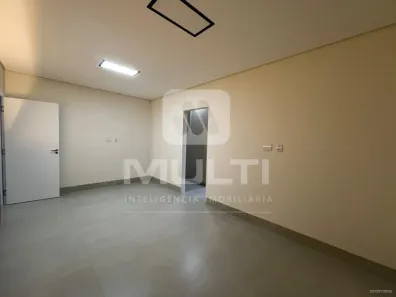 Casa com 3 Quartos à venda, 134m² no Novo Mundo, Uberlândia