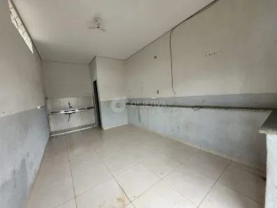 Ponto Comercial para alugar, 28m² no Granada, Uberlândia