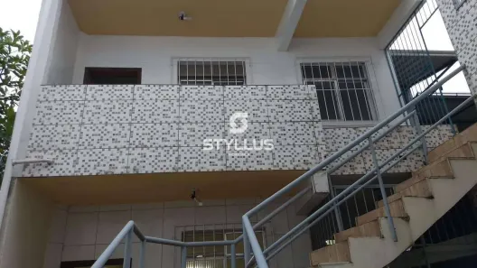 Casa com 2 Quartos à venda, 230m² no Olaria, Rio de Janeiro