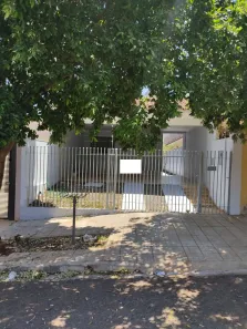 Casa com 2 Quartos à venda, 160m² no Parque da Gávea, Maringá