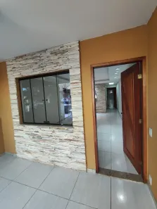 Casa de Condomínio com 3 Quartos para venda ou aluguel, 140m² no Granja dos Cavaleiros, Macaé