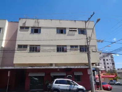 Sobrado com 3 Quartos para alugar, 129m² no Saraiva, Uberlândia