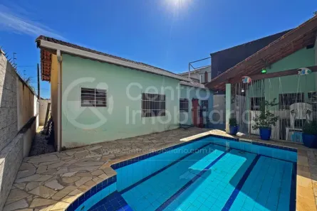 Casa com 2 Quartos à venda, 123m² no Jardim Peruibe, Peruíbe
