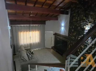 Sobrado com 3 Quartos à venda, 212m² no Jardim Sylvio Rinaldi I, Jaguariúna