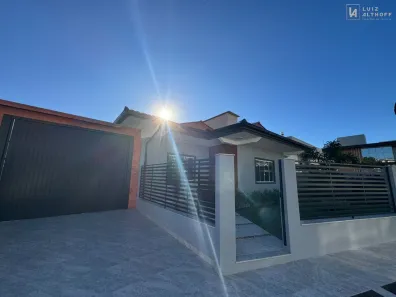 Casa com 3 Quartos à venda, 140m² no Pedra Branca, Palhoça