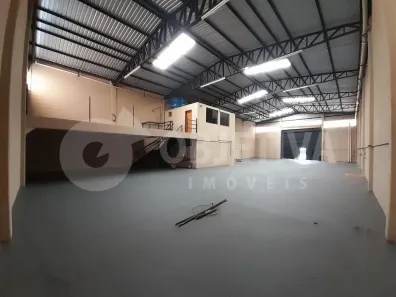 Galpão/Depósito/Armazém para alugar, 600m² no Custódio Pereira, Uberlândia