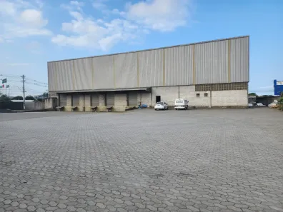 Galpão/Depósito/Armazém para alugar, 1900m² no Civit II, Serra