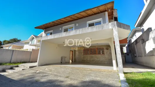 Casa com 3 Quartos para alugar, 242m² no Santa Felicidade, Curitiba