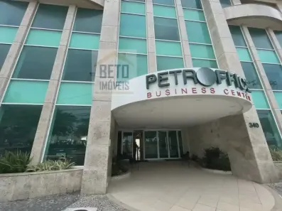Sala Comercial para alugar, 27m² no Imbetiba, Macaé