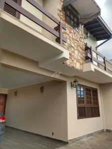 Sobrado com 4 Quartos à venda, 311m² no Vila Nogueira, Campinas