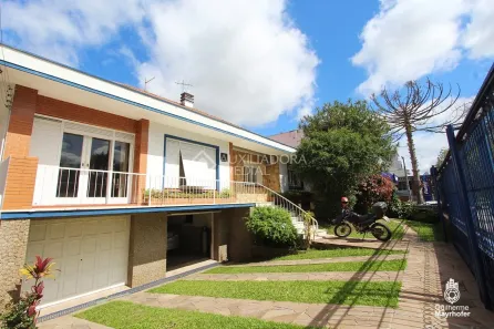 Casa com 4 Quartos à venda, 500m² no Jardim Lindóia, Porto Alegre
