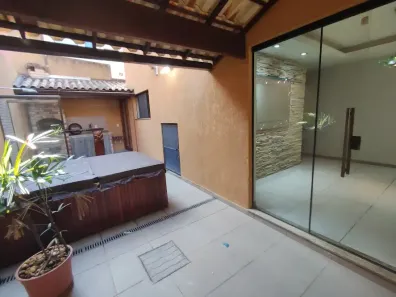 Casa de Condomínio com 3 Quartos à venda, 130m² no Granja dos Cavaleiros, Macaé
