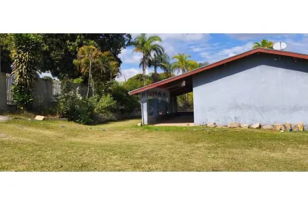 Fazenda/Sítio com 3 Quartos à venda, 280m² no Martinho Prado Júnior, Mogi Guaçu