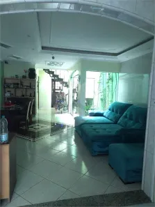 Sobrado com 3 Quartos à venda, 202m² no Capão do Embira, São Paulo