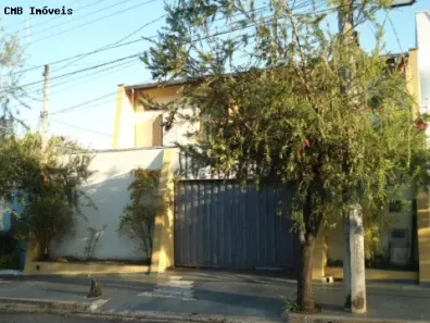 Sobrado com 3 Quartos à venda, 235m² no Parque São Quirino, Campinas