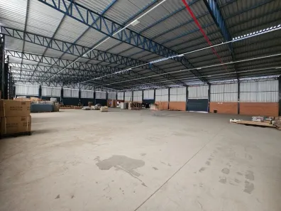 Galpão/Depósito/Armazém à venda, 1600m² no , Garibaldi