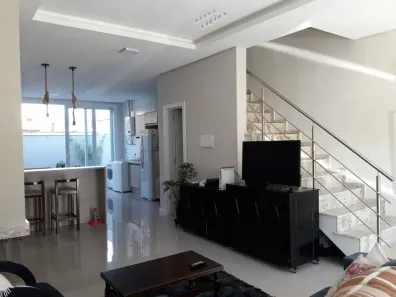 Sobrado com 3 Quartos à venda, 120m² no Estância Velha, Canoas