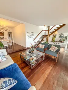 Casa com 6 Quartos à venda, 360m² no Cavaleiros, Macaé