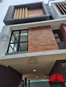 Casa com 3 Quartos à venda, 214m² no Campo Belo, São Paulo