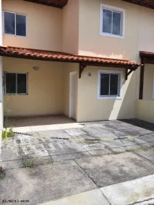 Casa com 3 Quartos para alugar, 95m² no Antares, Maceió