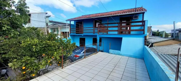 Casa com 4 Quartos à venda, 140m² no Vila Nova, Porto Alegre