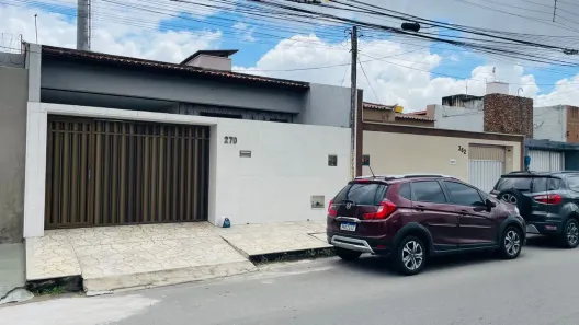 Casa com 3 Quartos à venda, 190m² no Jóquei Clube, Fortaleza