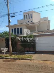 Sobrado com 4 Quartos à venda, 382m² no Plano Diretor Sul, Palmas