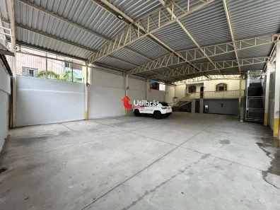 Ponto Comercial para alugar, 200m² no Santa Efigênia, Belo Horizonte