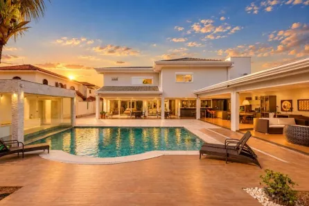 Casa com 4 Quartos à venda, 727m² no Setor de Habitações Individuais Sul, Brasília