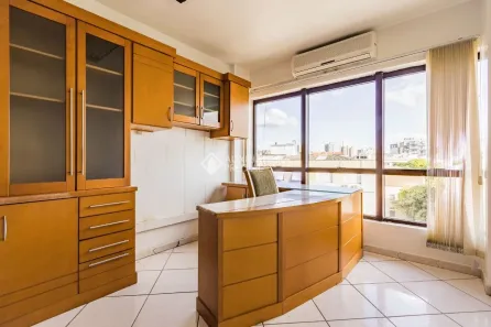 Sala Comercial à venda, 33m² no São Geraldo, Porto Alegre