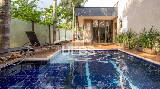 Casa de Condomínio com 3 Quartos à venda, 240m² no Residencial Goiânia Golfe Clube, Goiânia