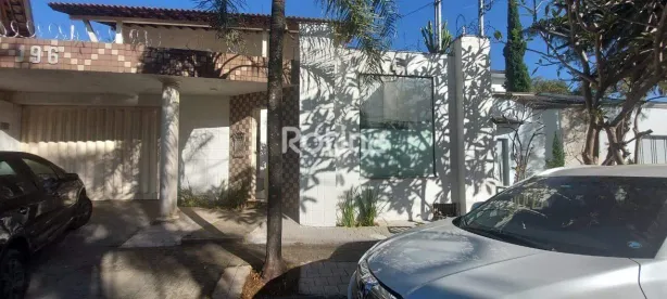 Apartamento com 2 Quartos para alugar, 120m² no Jardim Inconfidência, Uberlândia
