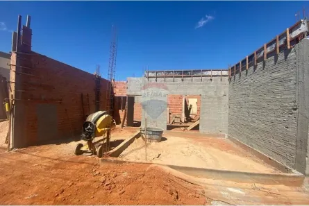 Casa com 3 Quartos à venda, 105m² no Setor Residencial Granville I, Rondonópolis