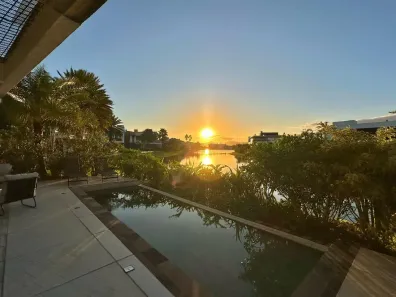 Sobrado com 5 Quartos à venda, 346m² no Centro, Xangri-lá