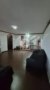 Sobrado com 4 Quartos à venda, 131m² no Jardim Santo Eduardo, Embu das Artes